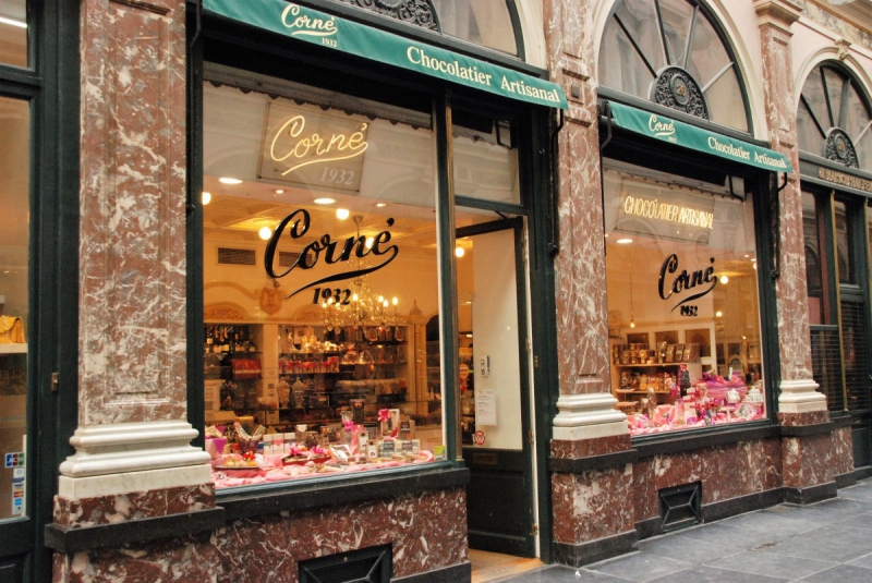 patisserie-VILLECROZE-min_chocolate_chocolaterie_shop_luxury_chic_gallery_brussels_belgium-558146